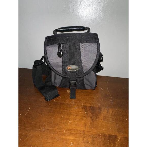 Lowepro EX120 Topload All Weather Black Camera Bag With Cover - Picture 1 of 9